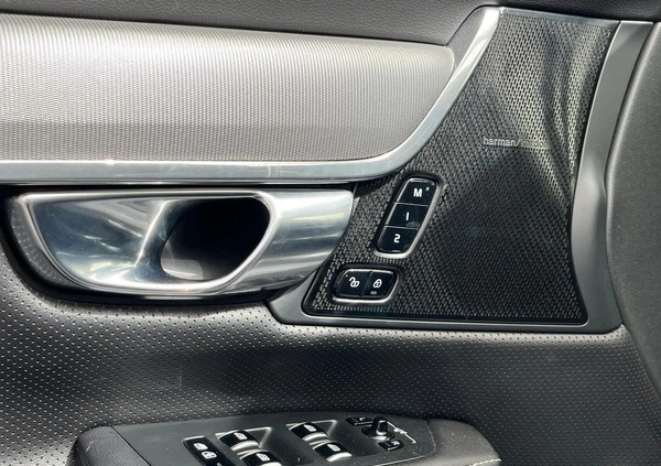 Volvo S90 cena 169000 przebieg: 45000, rok produkcji 2020 z Poznań małe 352